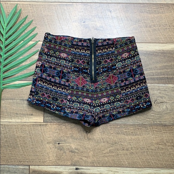 Urban Outfitters Ecote Tapestry Boho Shorts sz 4 - Picture 6 of 7